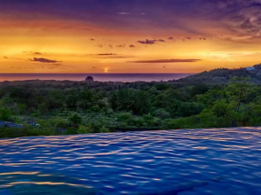 Casa Vista del Rey- A 5 Bedroom Ocean View luxury home LJ11