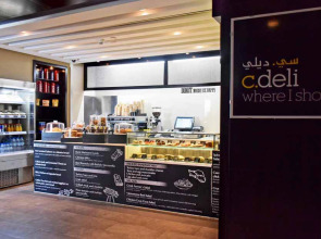 Отель Yas Plaza Circuit