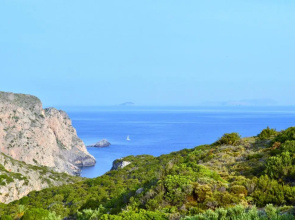 Secluded 3 BR House 5 mins from Kapsali