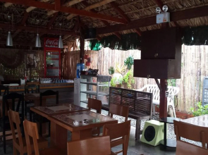 AA Travellers Pad Hotel