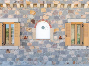 Traditional House Meloi