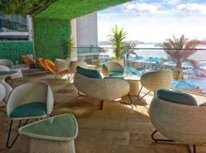 The Retreat Palm Dubai MGallery by Sofitel