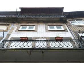 St. Francisco Flat with City Views