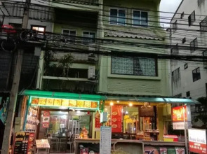 Swan Inn2 Guest House