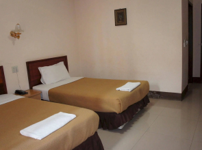 Chaleunehoung Hotel