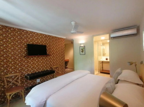 Cape Standard Guest House