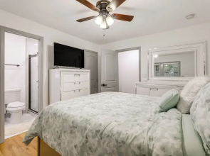 2 Mi to Truist Park: Marietta Home w/ Pool Table