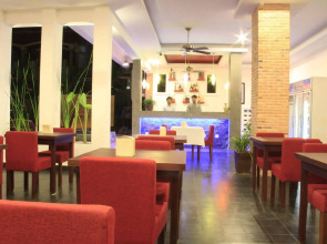 Mekong Angkor Palace Hotel