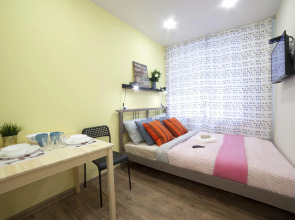 Диван и Чемодан на ул. Серафимовича, 1/4