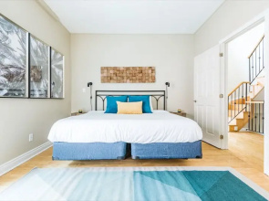 Bright 3BR in Church Yonge Corridor by Sonder