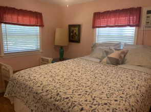 Nature Coast Inn and Cottages
