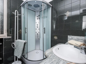 Lush Garden Steps Away from Great Park