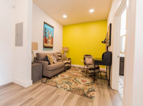 The Bishop Arts Hotel By Bluelofts