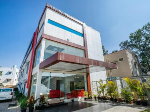 Hotel Cosmopolitan By OYO Rooms