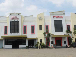 Anggraeni Hotel Tanjung