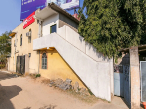 Oyo 43723 Hotel Crystal Riverside