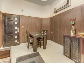 OYO 27999 Hotel Deep