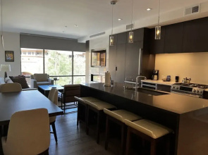 Luxury 2 Bedroom Ski in Ski Out 2 Condo