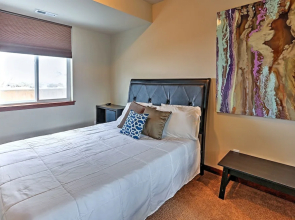 Lake Chelan 'manson Bay' Condo w/ Pool Access!