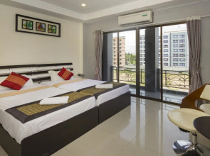 Royal Q&D Suites Hotel