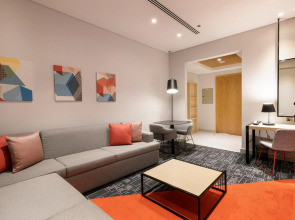 Studio M Arabian Plaza Hotel & Hotel Apartments