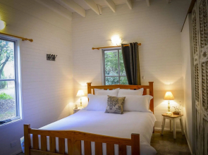ARCADIA - The Barn Cottage & Rosehill Cottage
