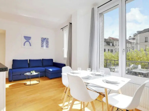 Cozy Apartment 2bdr/5p - in the Heart of Suresnes