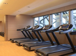 Renaissance Hong Kong Harbour View Hotel