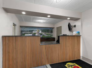 Super 8 By Wyndham Charleston WV