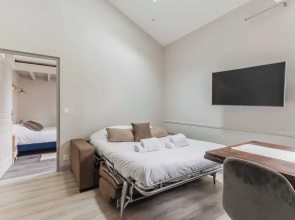 Townhouse With Garden 100m From Place Morny