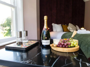 Dragon Villas - Luxury Studios & Apartments