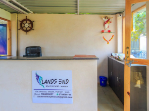 Treebo Lands End Beach Resort Morjim