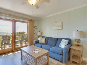 Oceanfront Condo! Breakers 210 w/ Sunrise Views
