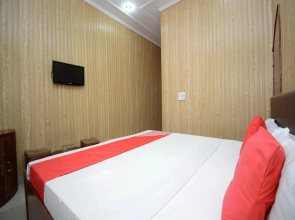 Nanda Lodge by OYO Rooms