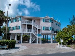 Gulf Breeze Condo Unit D