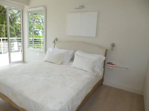 Villa Mimi Beachfront Beau Vallon