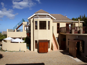 Lavender Manor Guest Lodge