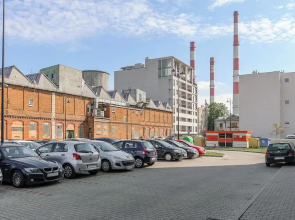 Lumina bright apart with parking