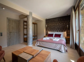 Evritos Villas & Suites with Pool