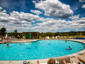 Bend-Sunriver Camping Resort Studio Cabin 8