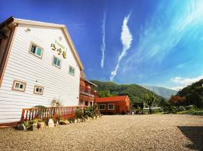 Danyang Danyangtteul Pension