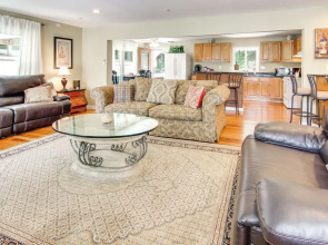 Hot Tub & Boat Dock: Lovely Lake Lure Retreat