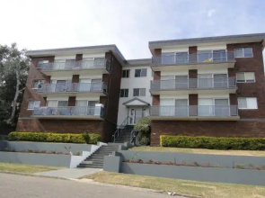 4 'Adriana', 83 Ronald Avenue - Open Plan Living With Backyard