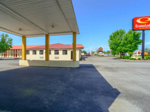 Econo Lodge Inn & Suites