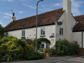 Station Farm Guest House