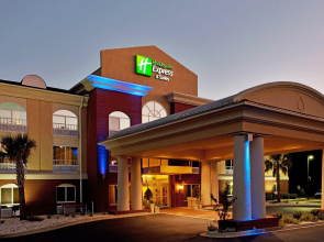 Holiday Inn Express Hotel & Suites Camden-I20 (Hwy 521) by IHG