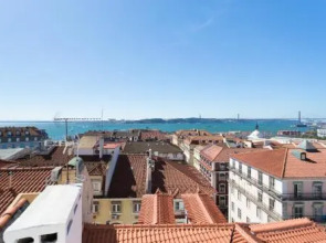 Feels Like Home Chiado Skyline