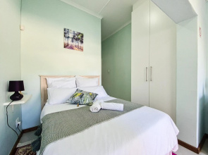 H G Deluxe Room