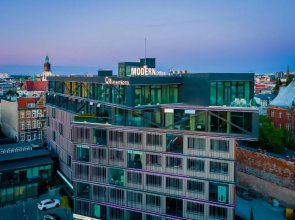 Q18 ApartHotel