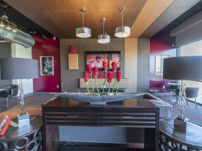 Luxury Med Center Fully Equipped King Sized Bed Condos